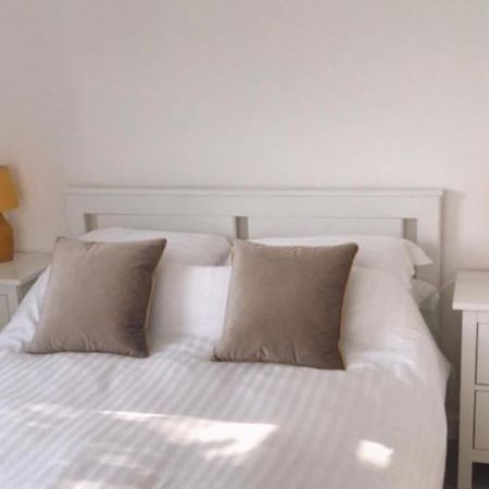 Dingley Dell - Superb Location For Truro In Private Accommodation Perranwell Eksteriør billede