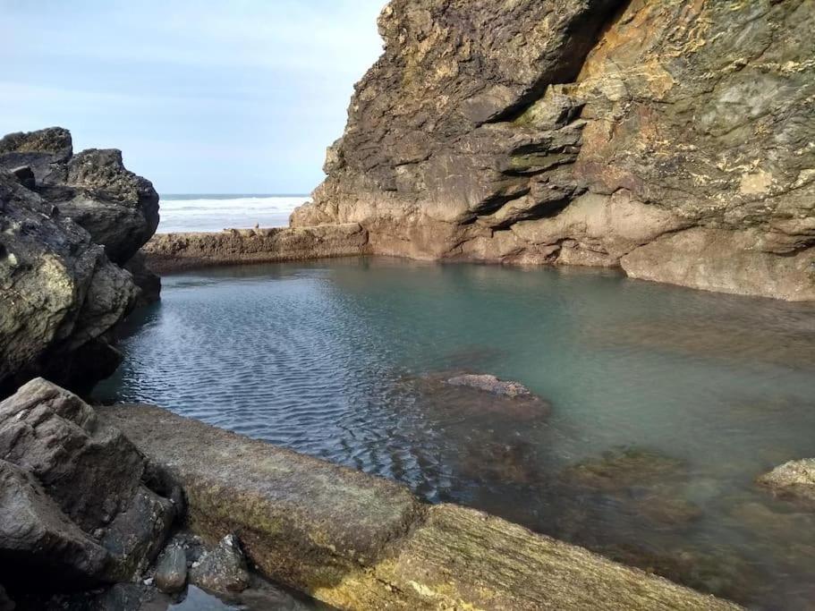Dingley Dell - Superb Location For Truro In Private Accommodation Perranwell Eksteriør billede